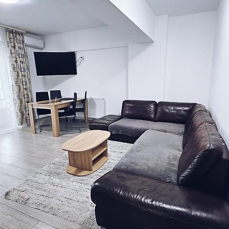 Apartament Dem Radulescu 3 Camere! Râmnicu Vâlcea 외부 사진